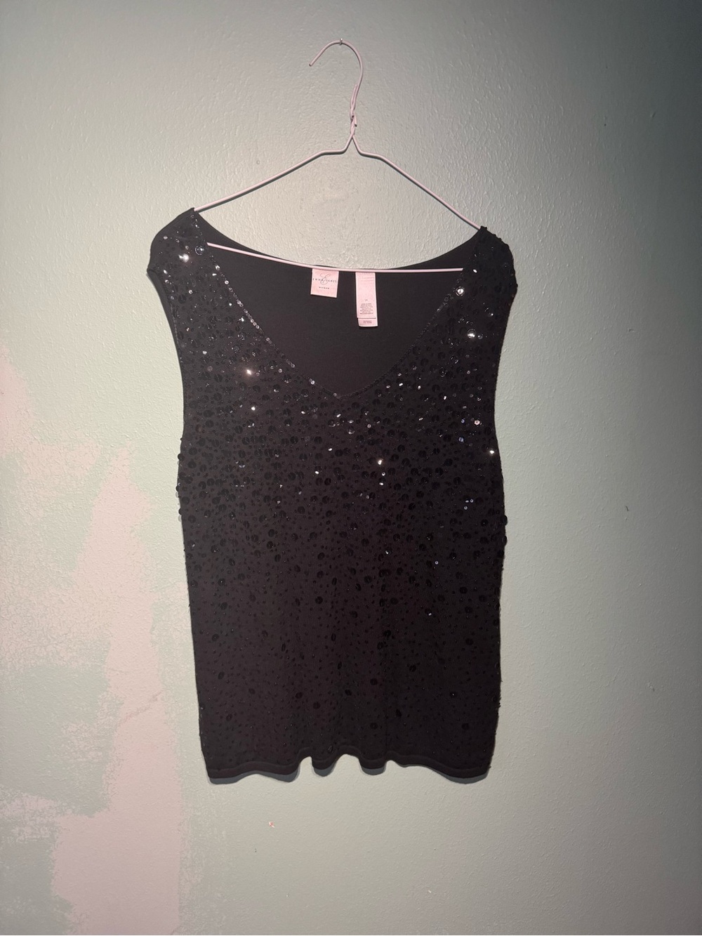 Terra & Sky Black Sequin Sleeveless V-Neck Camisole